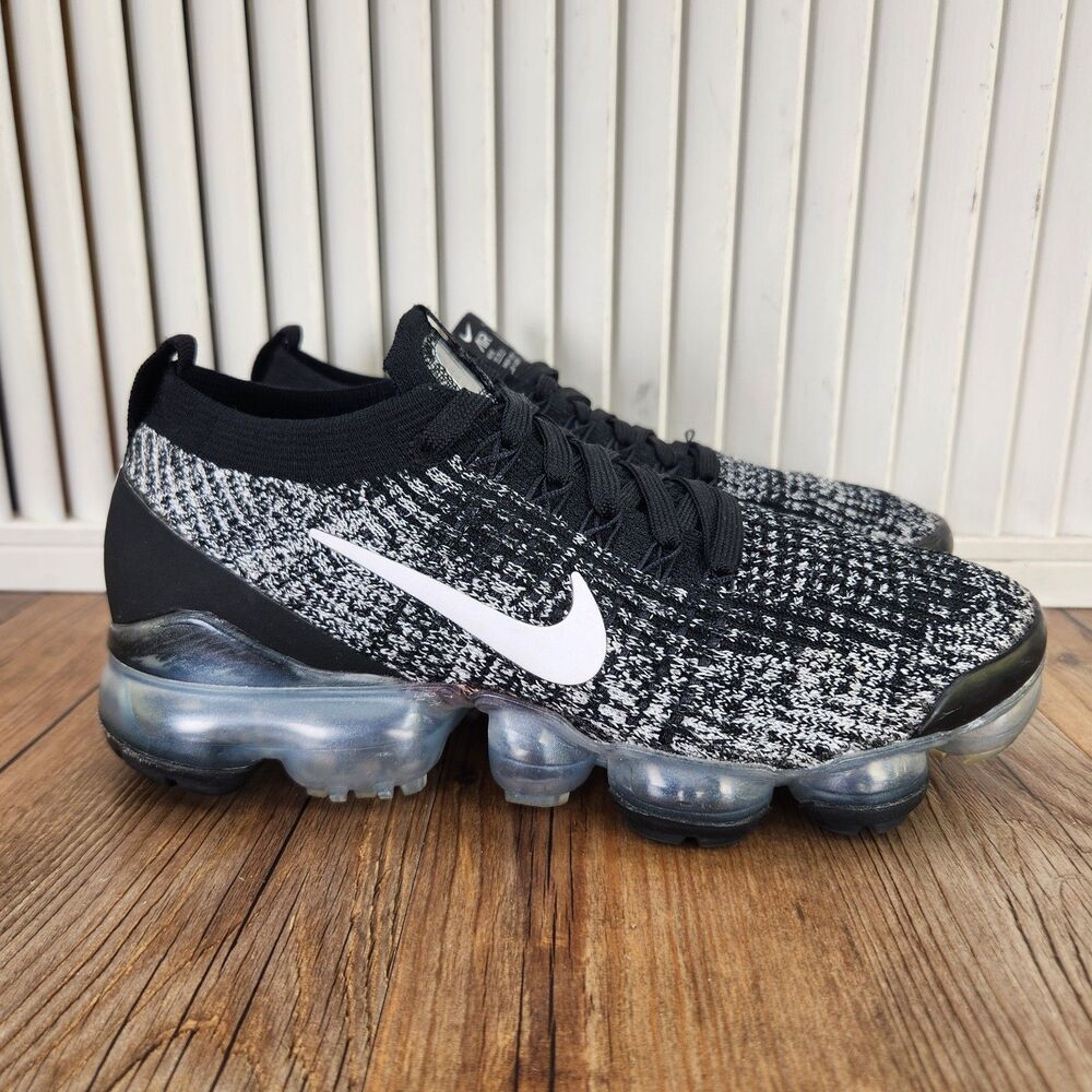 Nike Air VaporMax Flyknit 3 Oreo Running Shoes Womens 6.5 Black White AJ6910-001